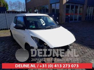 Vrakbiler auto Suzuki Swift Swift (ZA/ZC/ZD), Hatchback, 2010 / 2017 1.2 16V 2012/7