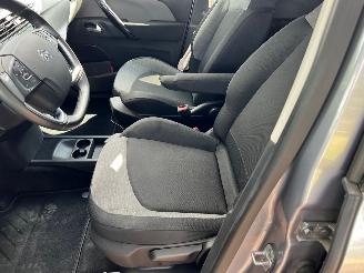 Citroën C4 SpaceTourer Automaat 1.2 Feel picture 17