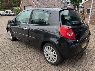Renault Clio 1.6 16v Dynamique S picture 5