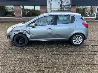 Opel Corsa 1.2i Edition Automaat picture 5
