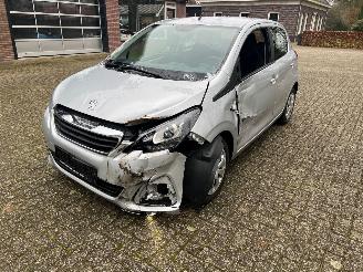 Peugeot 108 1.0 active apple carplay picture 11