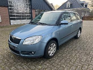 Schadeauto Skoda Fabia 1.6 16v Ambiente 2008/12