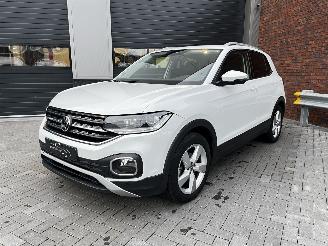 Vaurioauto  passenger cars Volkswagen T-Cross 1.0 TSI AUTOMAAT / NAVI / CAMERA / CRUISE 2021/7