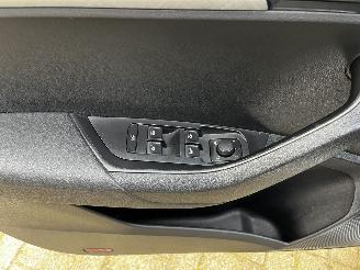 Skoda Karoq 1.5 TSI AUTOMAAT / NAVI / DIG COCKPIT / AFK TREKHAAK picture 18