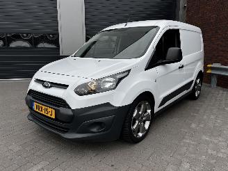 damaged commercial vehicles Ford Transit Connect 1.0 Ecoboost AIRCO / NAVI / CRUISE / TREKHAAK 2014/6