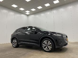 krockskadad bil auto Audi Q4 E-Tron 40 77 kWh Panoramadak Launch Edition Advanced Plus 2021/10
