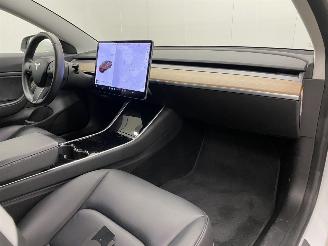 Tesla Model 3 Standard RWD Plus picture 13