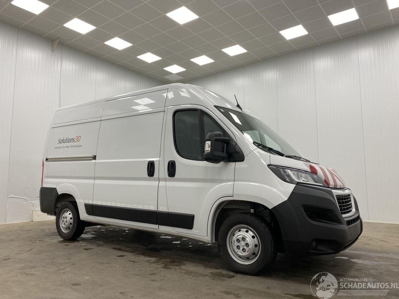 Peugeot Boxer 2.2 HDI L2H2 Airco