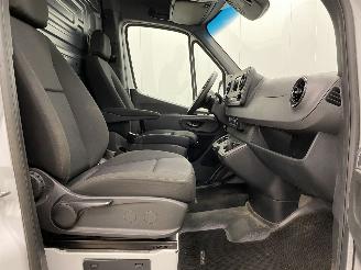 Mercedes Sprinter 317 CDI Autom. L2H2 Navi Airco picture 10