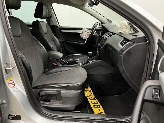 Skoda Octavia Combi 1.6 TDI DSG Edition Navi Clima picture 9