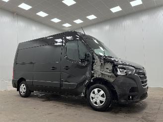 skadebil bedrijf Renault Master 35 2.3 dCi 132kw L2H2 Navi Airco 2024/5
