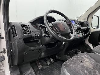 Peugeot Boxer 35 2.2 BlueHDI 121kw Pick-Up Airco picture 7