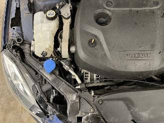 Volvo V-40 2.0 D4 Autom. Ocean Race Navi Clima picture 18