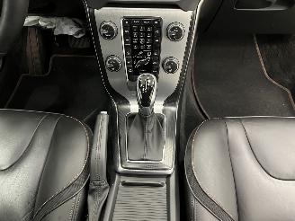 Volvo V-40 2.0 D4 Autom. Ocean Race Navi Clima picture 11