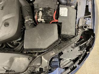 Volvo V-40 2.0 D4 Autom. Ocean Race Navi Clima picture 19