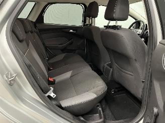 Ford Focus Wagon 1.0 EcoBoost Airco picture 10