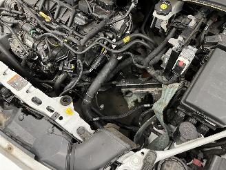 Opel Astra Sports Tourer 1.2 Navi Clima picture 16