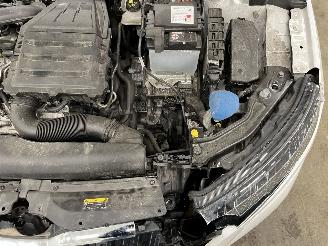 Skoda Kamiq 1.0 TSI DSG Clima picture 17