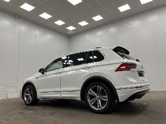 Volkswagen Tiguan 2.0 TDI DSG R-Line Panoramadak Navi Clima picture 3