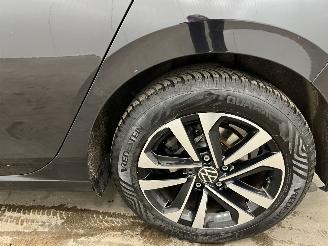 Volkswagen Golf 2.0 TDI 5-drs Navi Clima picture 16