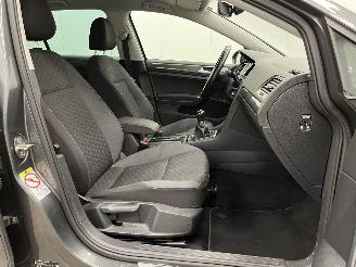 Volkswagen Golf 1.0 5-drs Navi Clima picture 9