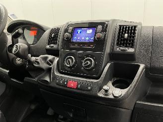 Peugeot Boxer 35 2.2 BlueHDI L3H2 Navi Airco picture 11