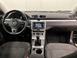 Volkswagen Passat Station 1.6 TDI Executive Navi Clima picture 11