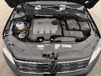 Volkswagen Passat Station 1.6 TDI Executive Navi Clima picture 14