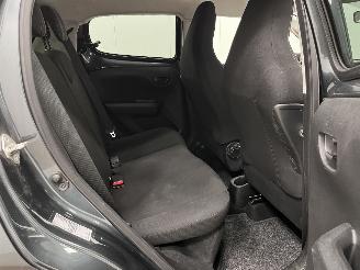 Peugeot 108 1.0 e-VTi Active 5-drs Airco picture 10