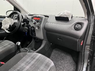 Peugeot 108 1.0 e-VTi Active 5-drs Airco picture 12