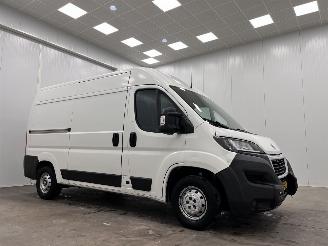 krockskadad bil bedrijf Peugeot Boxer 2.2 BlueHDI L2H2 Navi Airco 2020/9