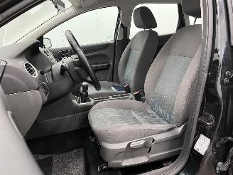 Ford Focus Wagon 1.6i Airco picture 8
