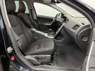 Volvo V-60 2.0 D2 Kinetic Navi Clima picture 9
