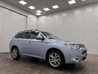 škoda osobní automobily Mitsubishi Outlander 2.0 PHEV AWD Instyle+ Navi Clima 2014/11