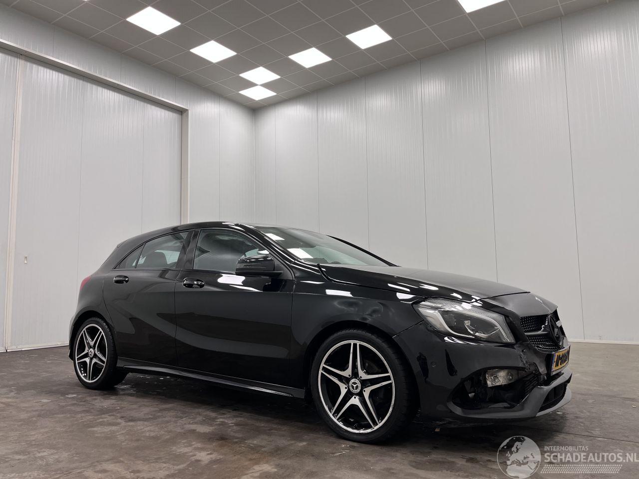 Mercedes A-klasse 180d Autom. AMG Navi Clima