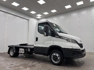 uszkodzony samochody ciężarowe Iveco Daily 40-180 Hi-Matic BE-Trekker Navi Clima 2020/6