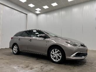 uszkodzony samochody osobowe Toyota Auris Touring Sports 1.8 Hybrid Pro Panoramadak Navi Clima 2015/8