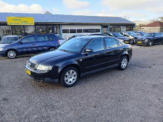 krockskadad bil auto Audi A4 A4 (B6) Sedan 1.6 (ALZ) [75kW] 2004/7