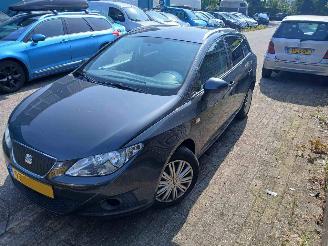 Seat Ibiza Ibiza ST (6J8) Combi 1.2 TDI Ecomotive (CFWA) [55kW] picture 3