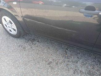 Kia Cee d Cee\'d Sporty Wagon (EDF) Combi 1.6 CVVT 16V (G4FC) [93kW] picture 7