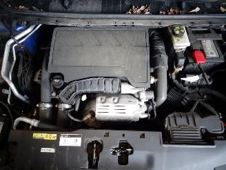 Peugeot 308 1.2 THP picture 5