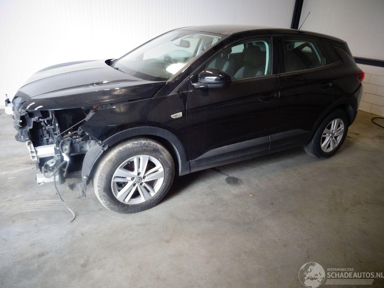 Opel Grandland 1.2 THP