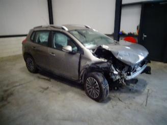 Peugeot 2008 1.2 THP picture 4