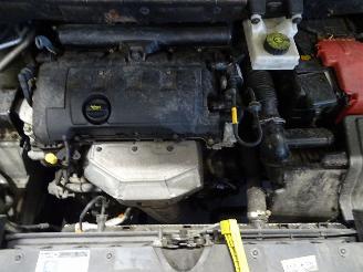 Peugeot Partner Tepee 1.6 VTI picture 7