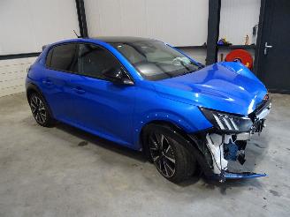 demontáž osobní automobily Peugeot 208 1.2 THP AUTOMAAT 2022/4