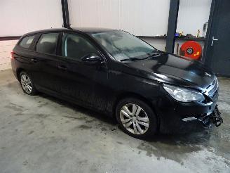 Peugeot 308 1.6 HDI picture 2