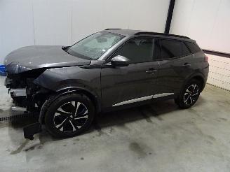 Peugeot 2008 1.2 THP picture 4