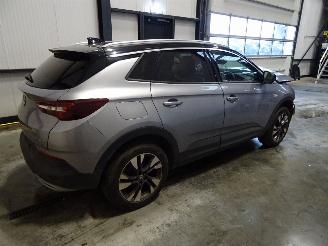 Opel Grandland 1.2 TURBO picture 3