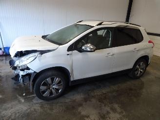 demontáž osobní automobily Peugeot 2008 1.2 VTI 2015/10