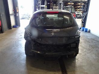 Peugeot 208 1.2 VTI picture 3